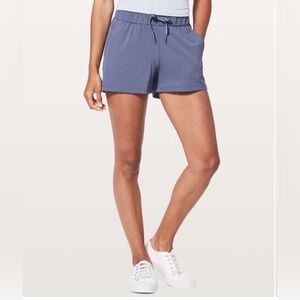 Lululemon On The Fly Shorts 2.5” in Moody Blues Size 6
